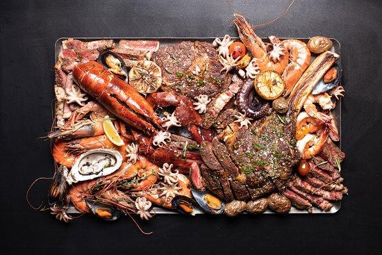 TRUE Steaks & Seafood RESTAURANT